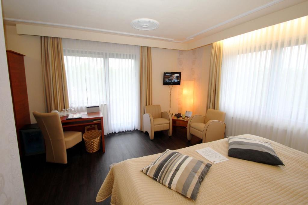Parkhotel Emstaler Hoehe Bad Emstal المظهر الخارجي الصورة
